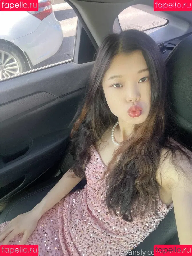TinaKim Onlyfans Photo Gallery 