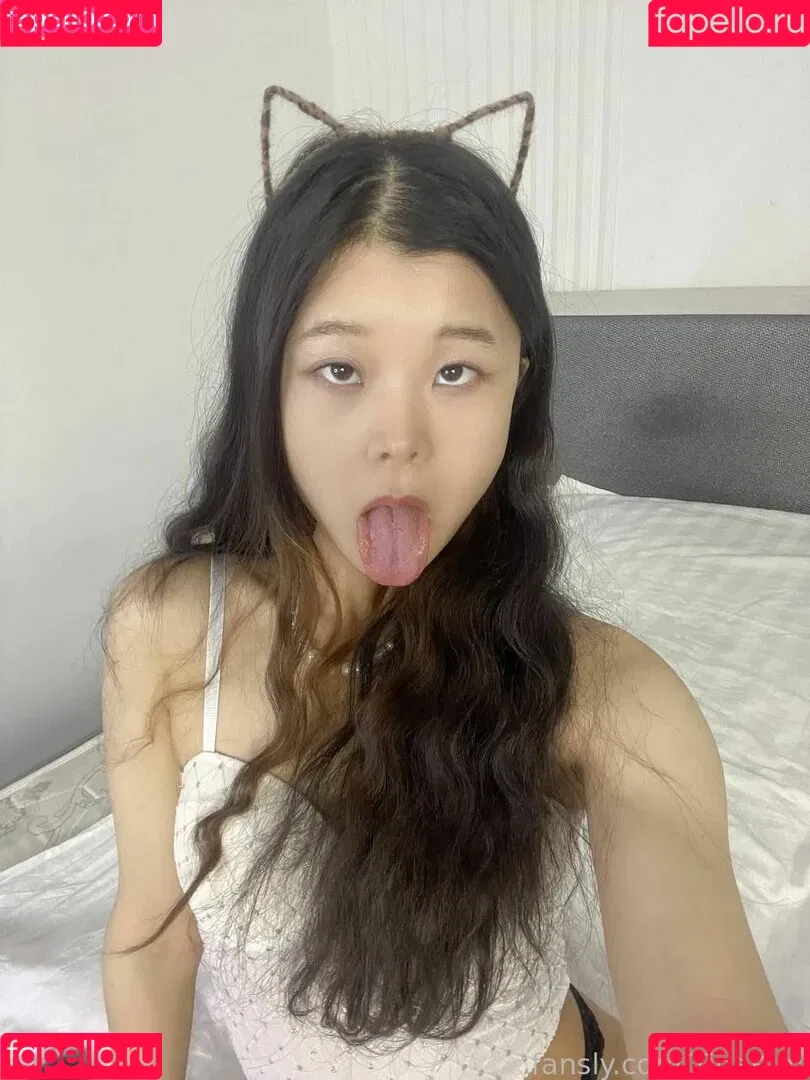 TinaKim Onlyfans Photo Gallery 