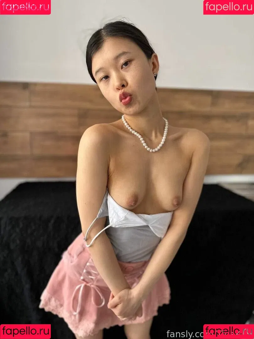 TinaKim Onlyfans Photo Gallery 