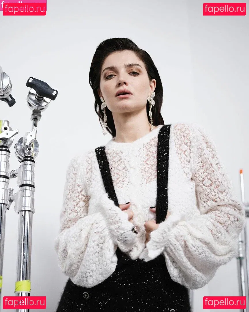 Eve Hewson Onlyfans Photo Gallery 