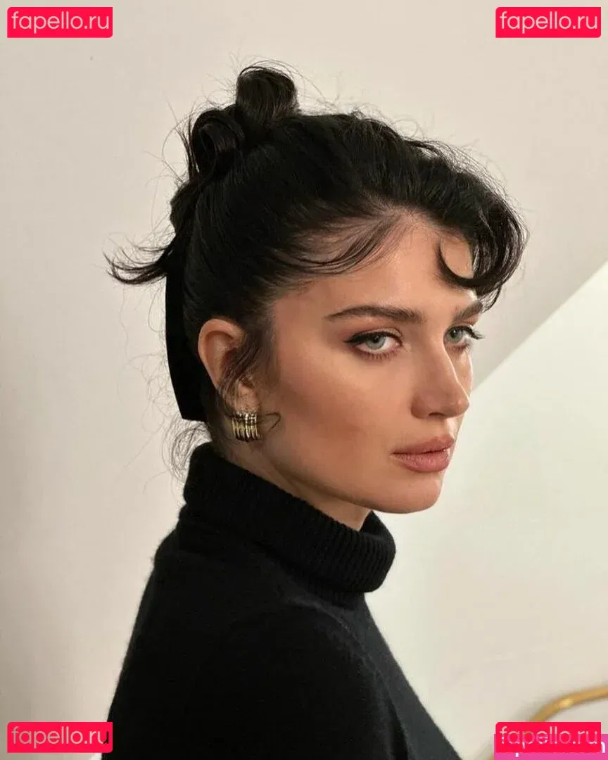 Eve Hewson Onlyfans Photo Gallery 