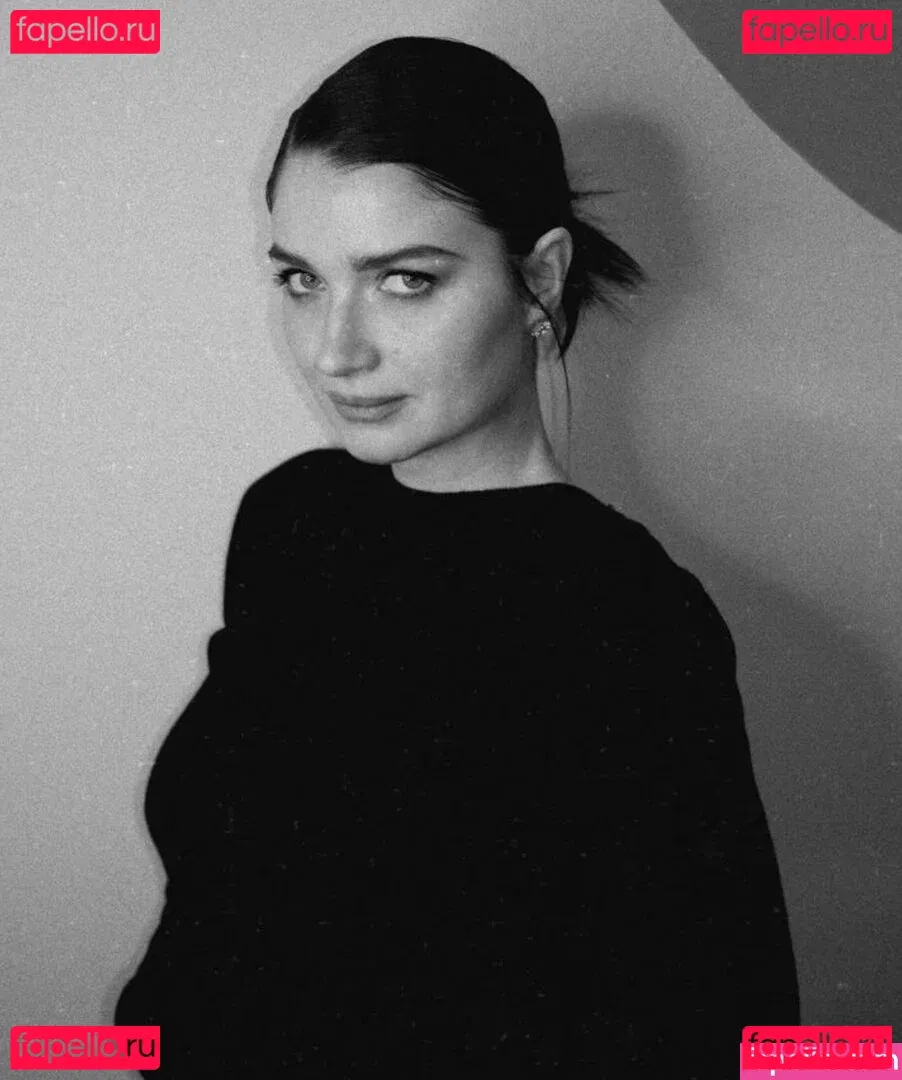 Eve Hewson Onlyfans Photo Gallery 