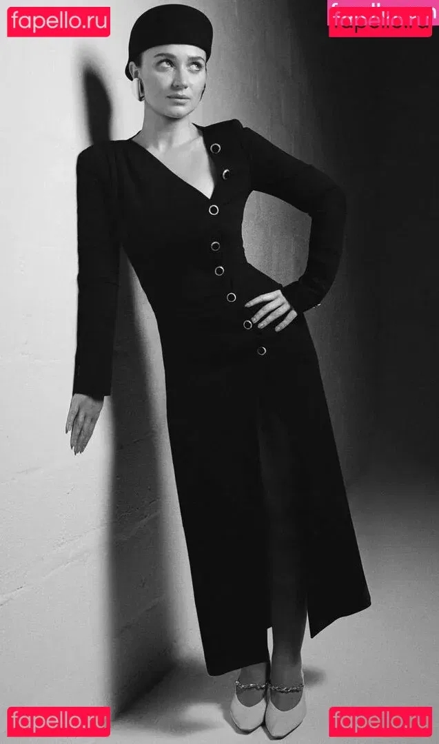 Eve Hewson Onlyfans Photo Gallery 