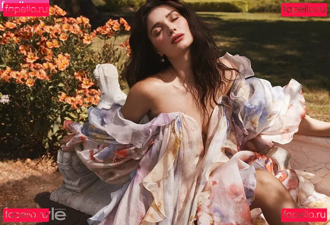 Eve Hewson Onlyfans Photo Gallery 