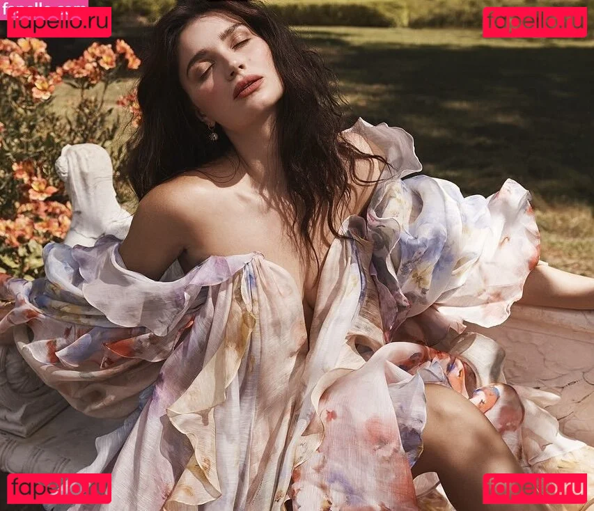 Eve Hewson Onlyfans Photo Gallery 