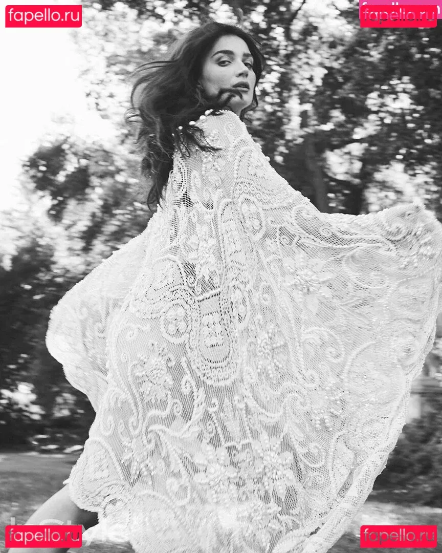 Eve Hewson Onlyfans Photo Gallery 