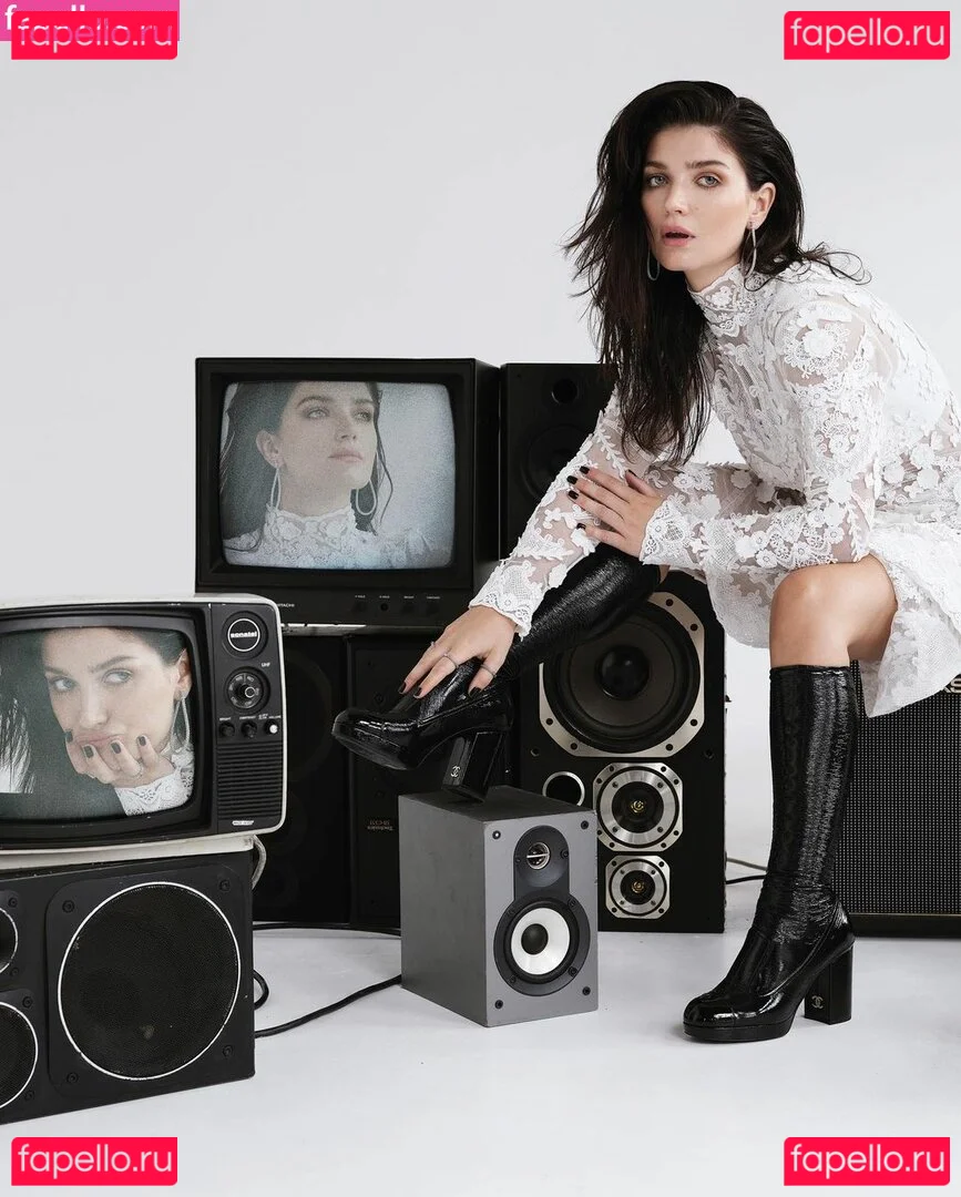 Eve Hewson Onlyfans Photo Gallery 