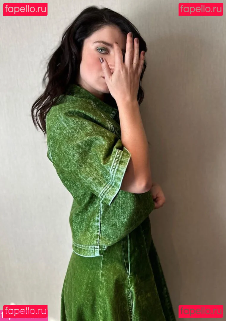 Eve Hewson Onlyfans Photo Gallery 