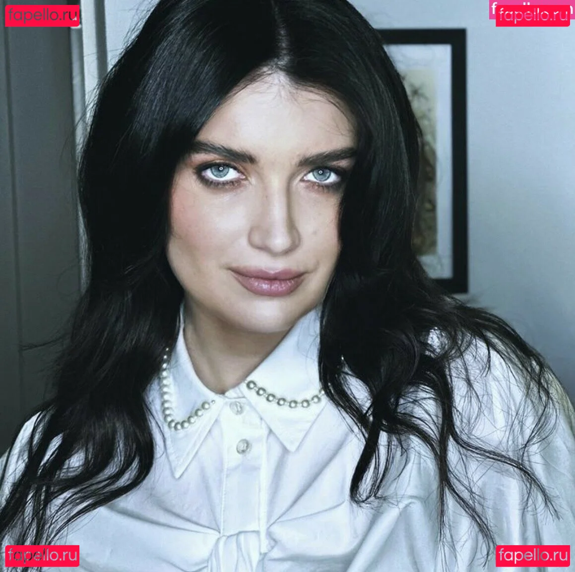 Eve Hewson Onlyfans Photo Gallery 