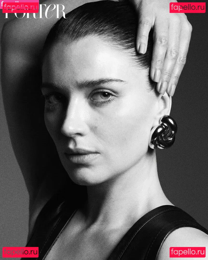 Eve Hewson Onlyfans Photo Gallery 