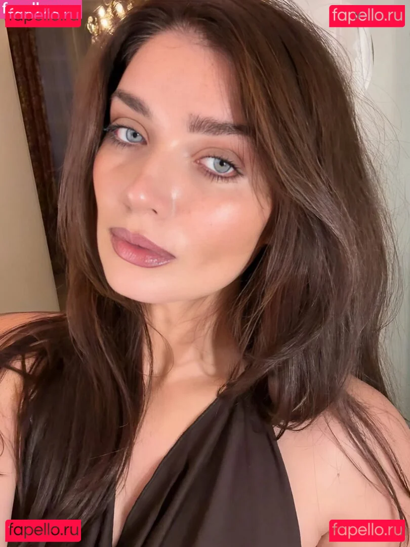 Eve Hewson Onlyfans Photo Gallery 