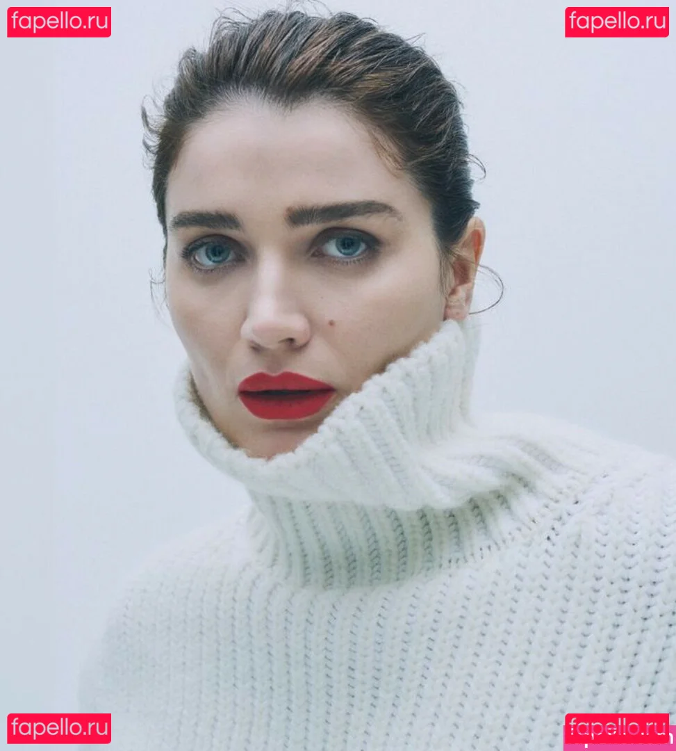 Eve Hewson Onlyfans Photo Gallery 