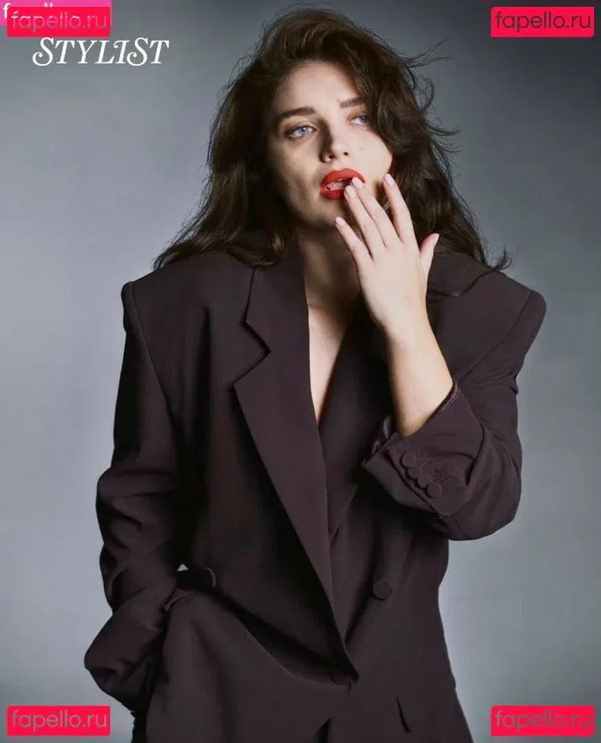 Eve Hewson Onlyfans Photo Gallery 