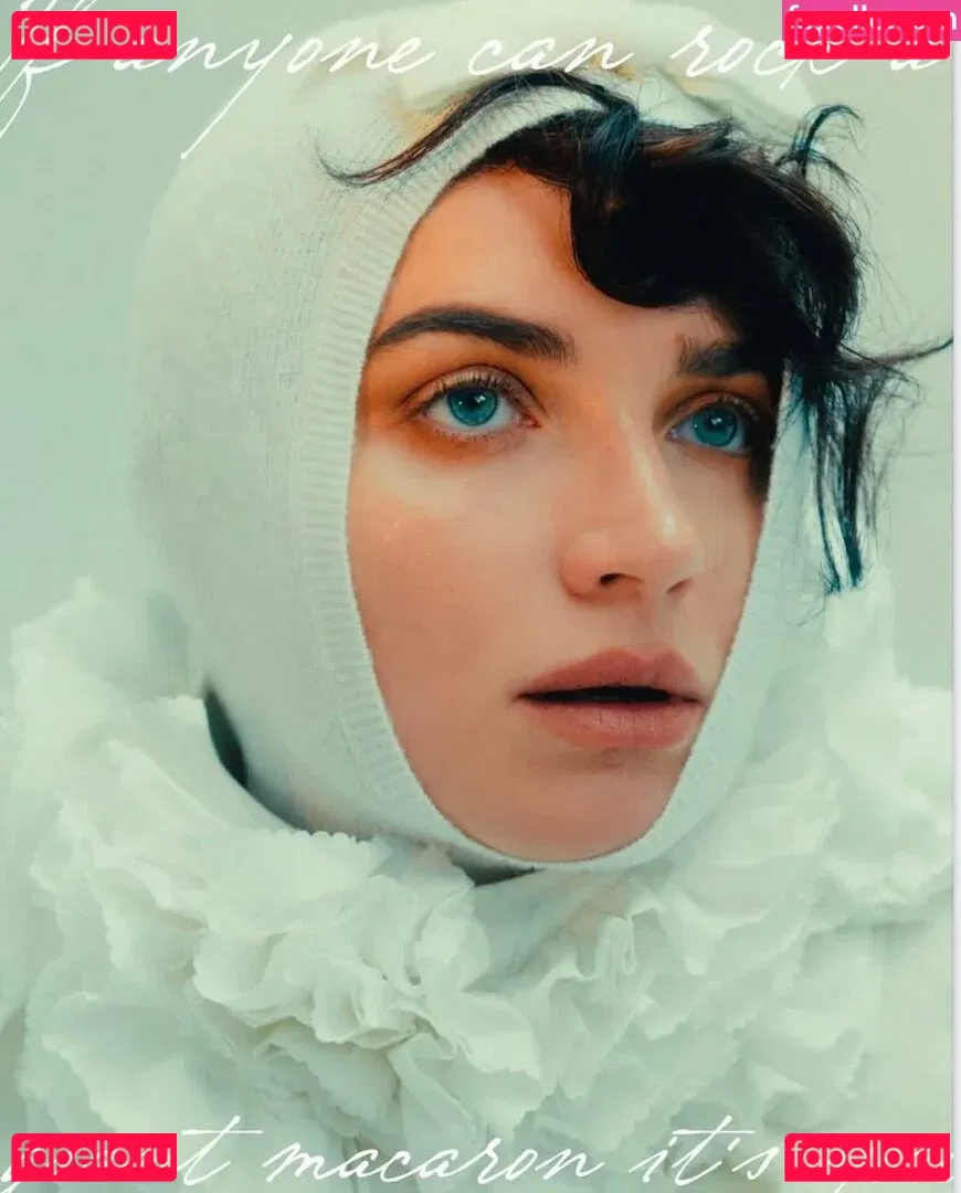 Eve Hewson Onlyfans Photo Gallery 