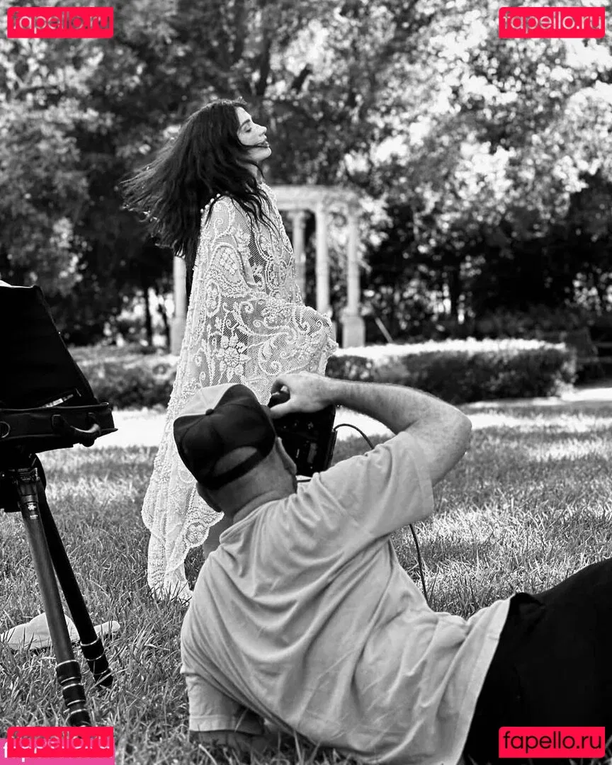 Eve Hewson Onlyfans Photo Gallery 