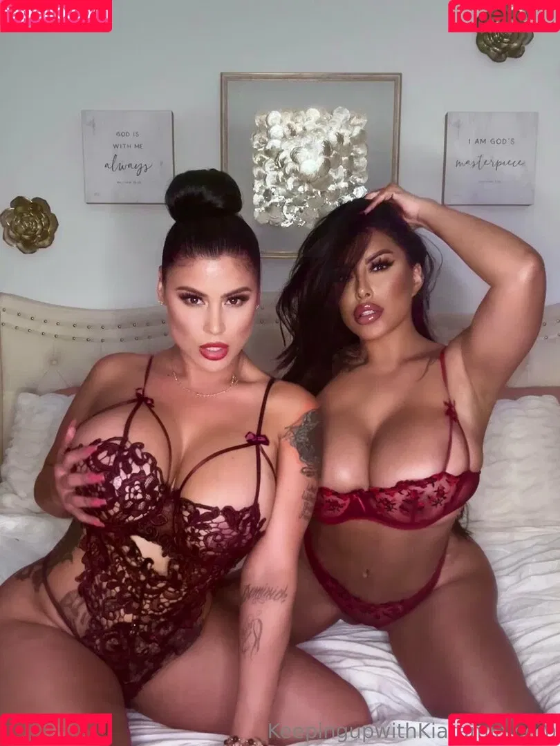 Kiara Mia Onlyfans Photo Gallery 