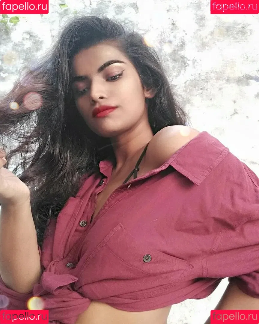 Nidhi Goel Onlyfans Photo Gallery 