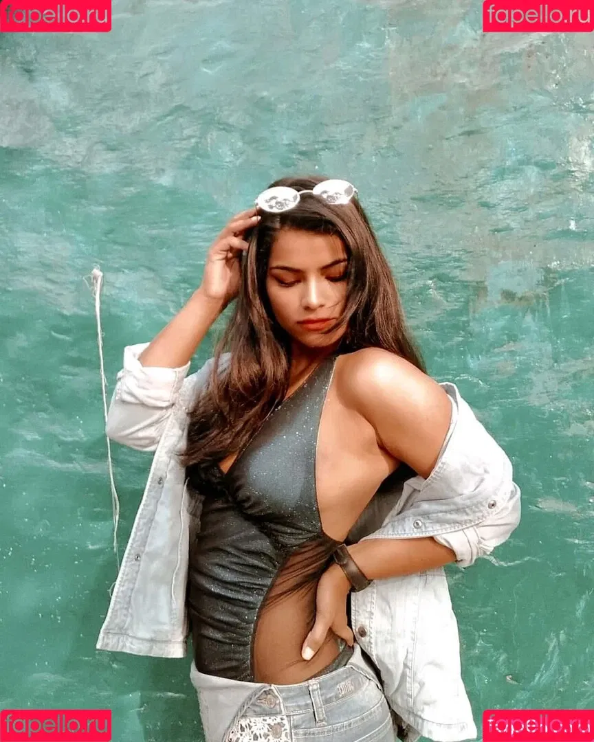 Nidhi Goel Onlyfans Photo Gallery 