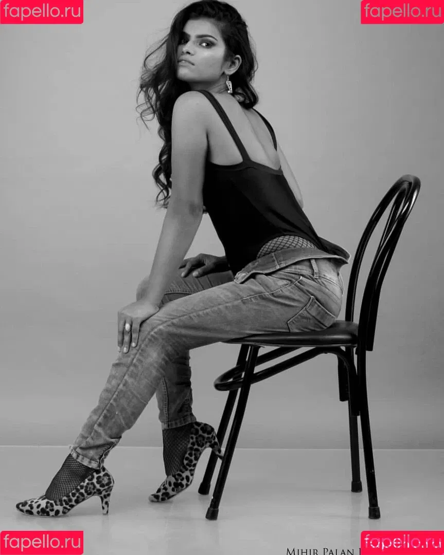 Nidhi Goel Onlyfans Photo Gallery 