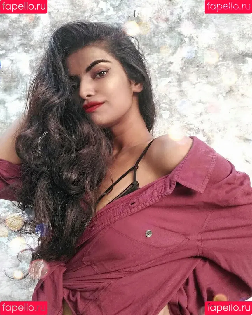 Nidhi Goel Onlyfans Photo Gallery 