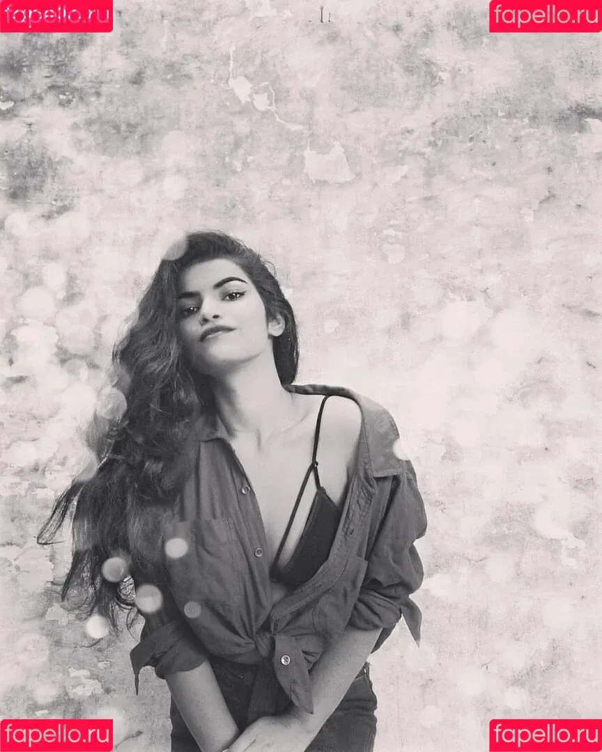 Nidhi Goel Onlyfans Photo Gallery 