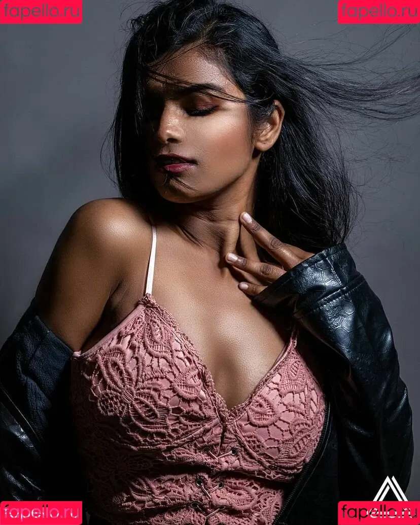 Nidhi Goel Onlyfans Photo Gallery 