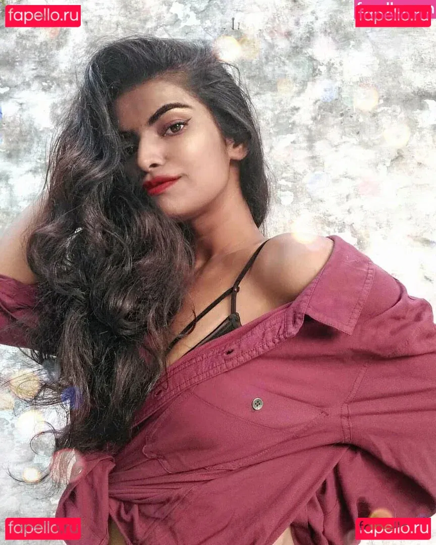 Nidhi Goel Onlyfans Photo Gallery 