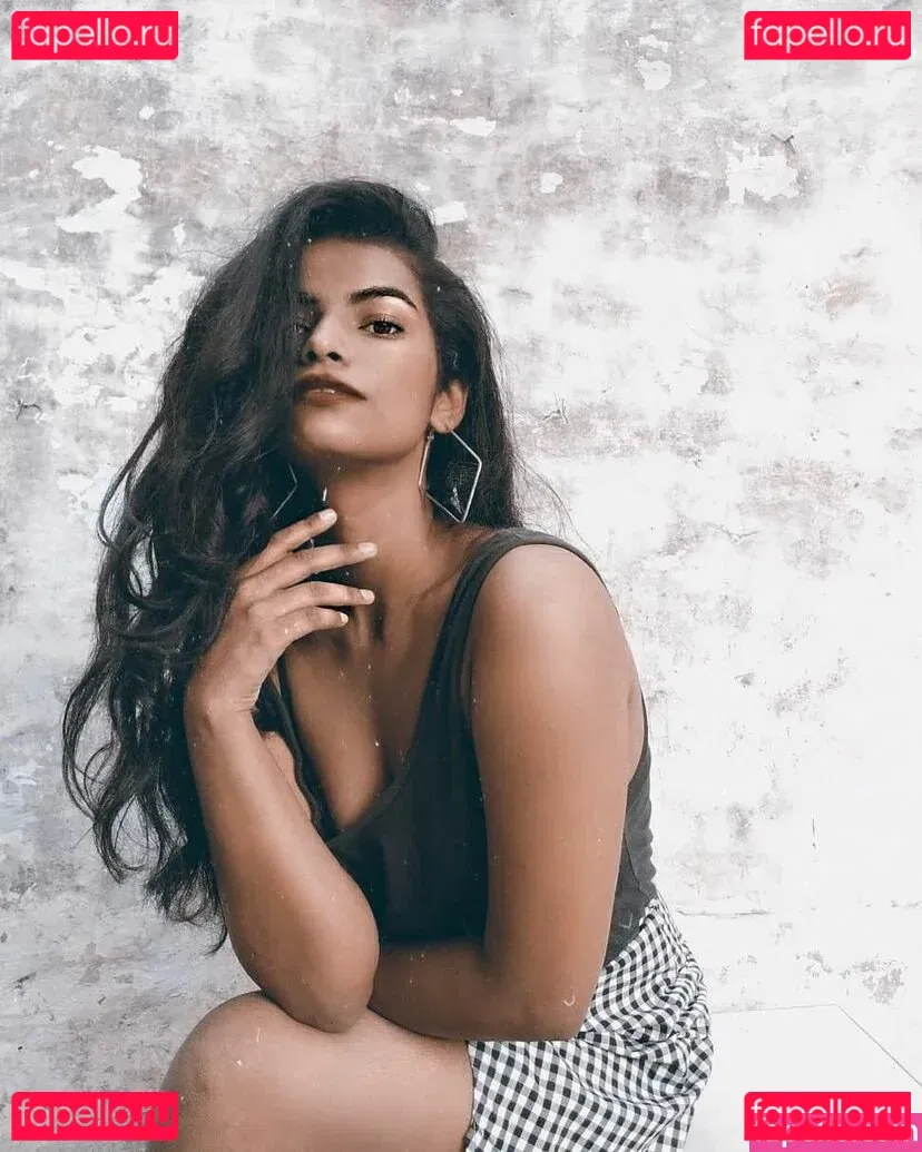 Nidhi Goel Onlyfans Photo Gallery 