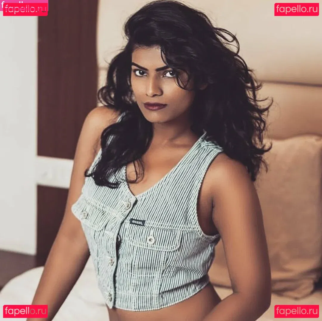 Nidhi Goel Onlyfans Photo Gallery 