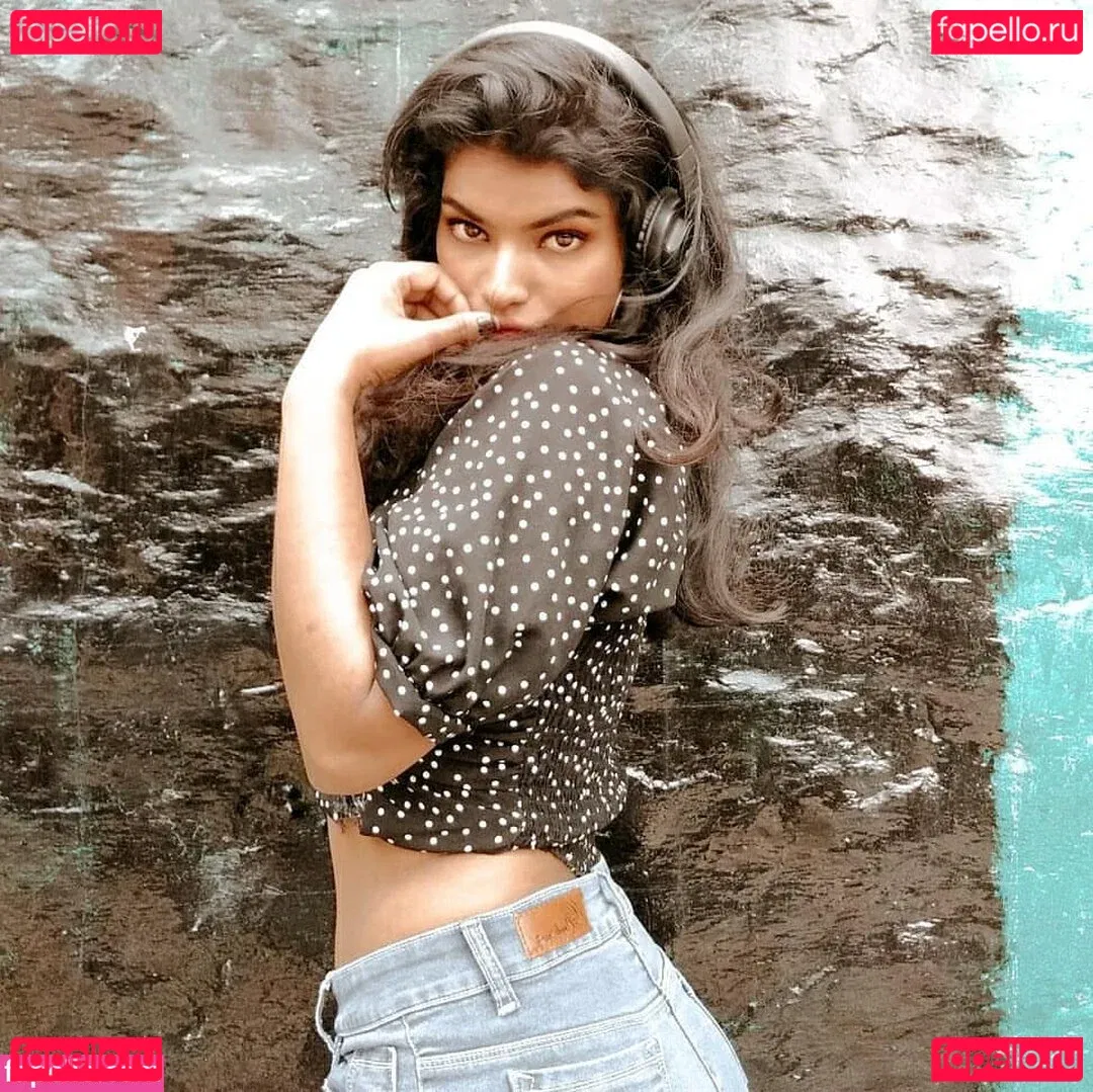 Nidhi Goel Onlyfans Photo Gallery 
