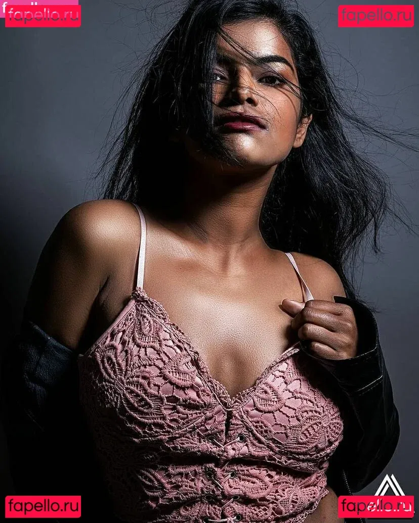 Nidhi Goel Onlyfans Photo Gallery 