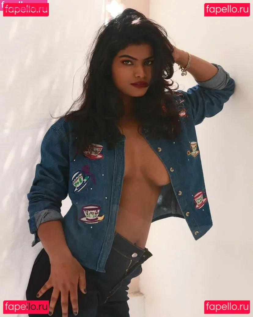 Nidhi Goel Onlyfans Photo Gallery 