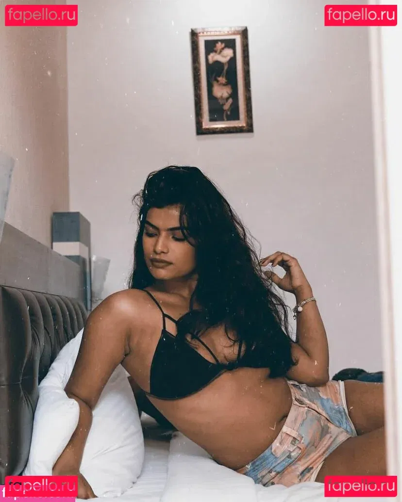 Nidhi Goel Onlyfans Photo Gallery 