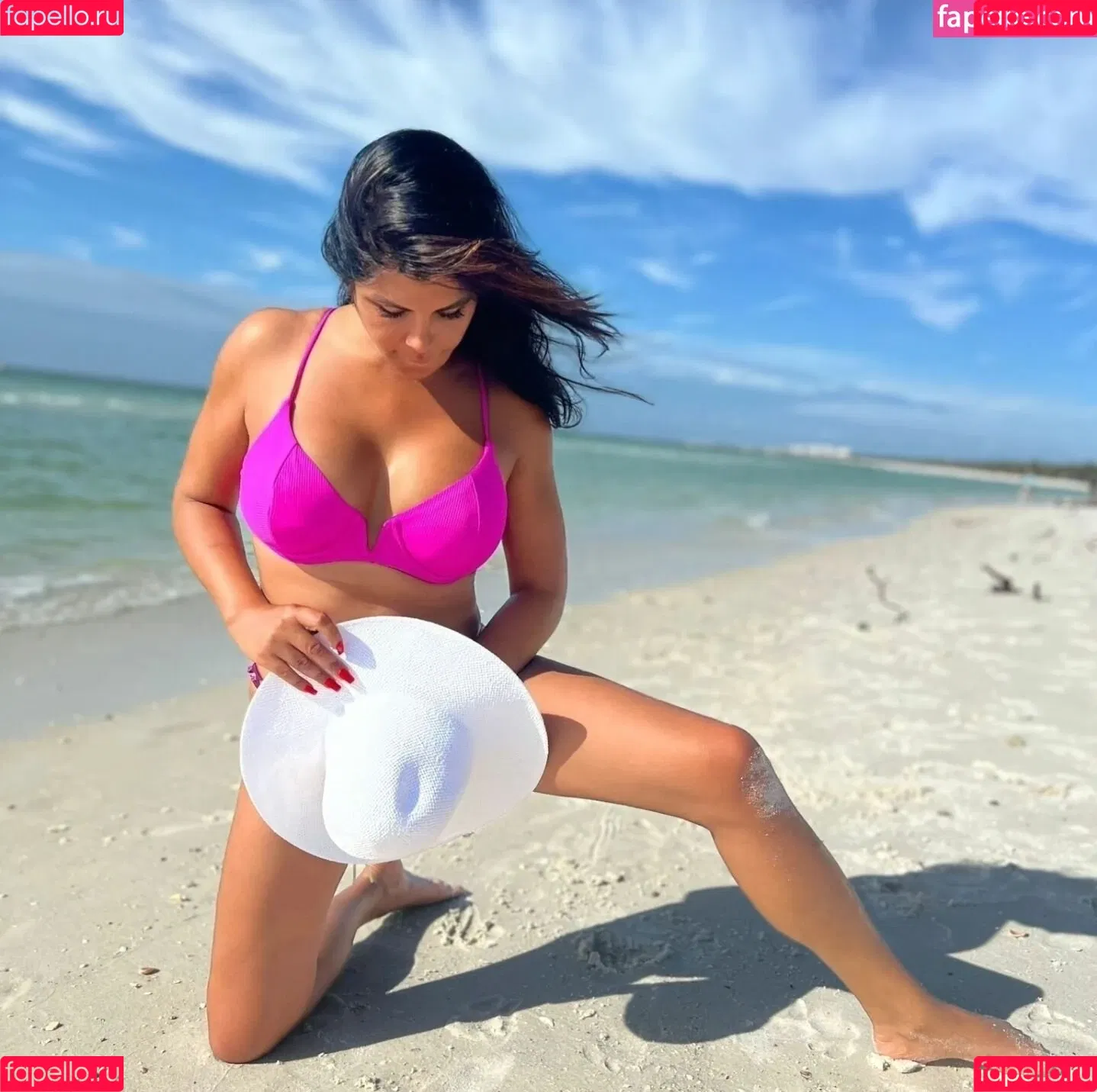 Indira Weis Onlyfans Photo Gallery 