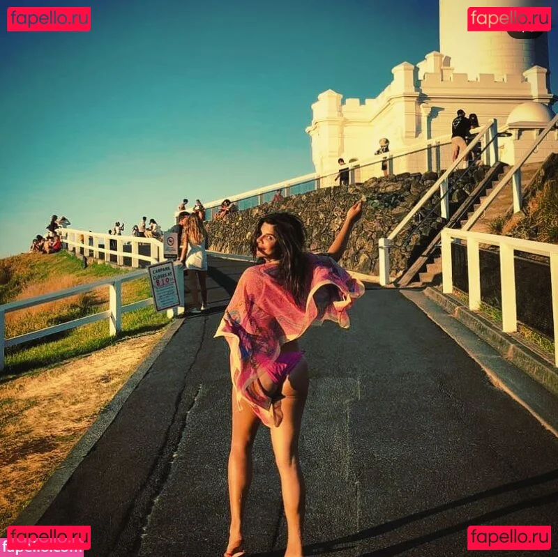 Indira Weis Onlyfans Photo Gallery 