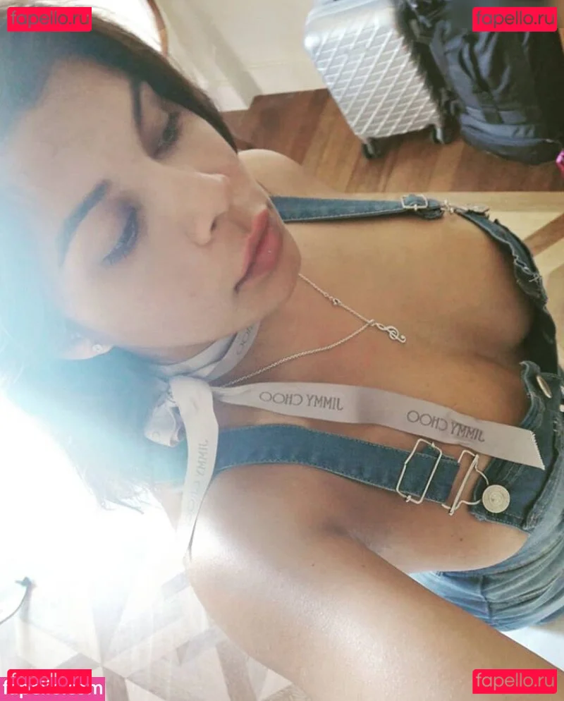 Indira Weis Onlyfans Photo Gallery 