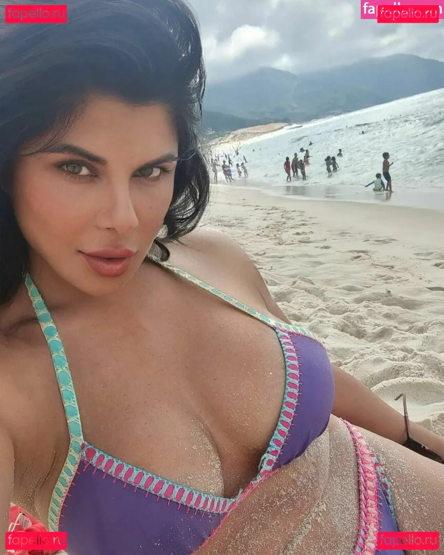 Indira Weis Onlyfans Photo Gallery 