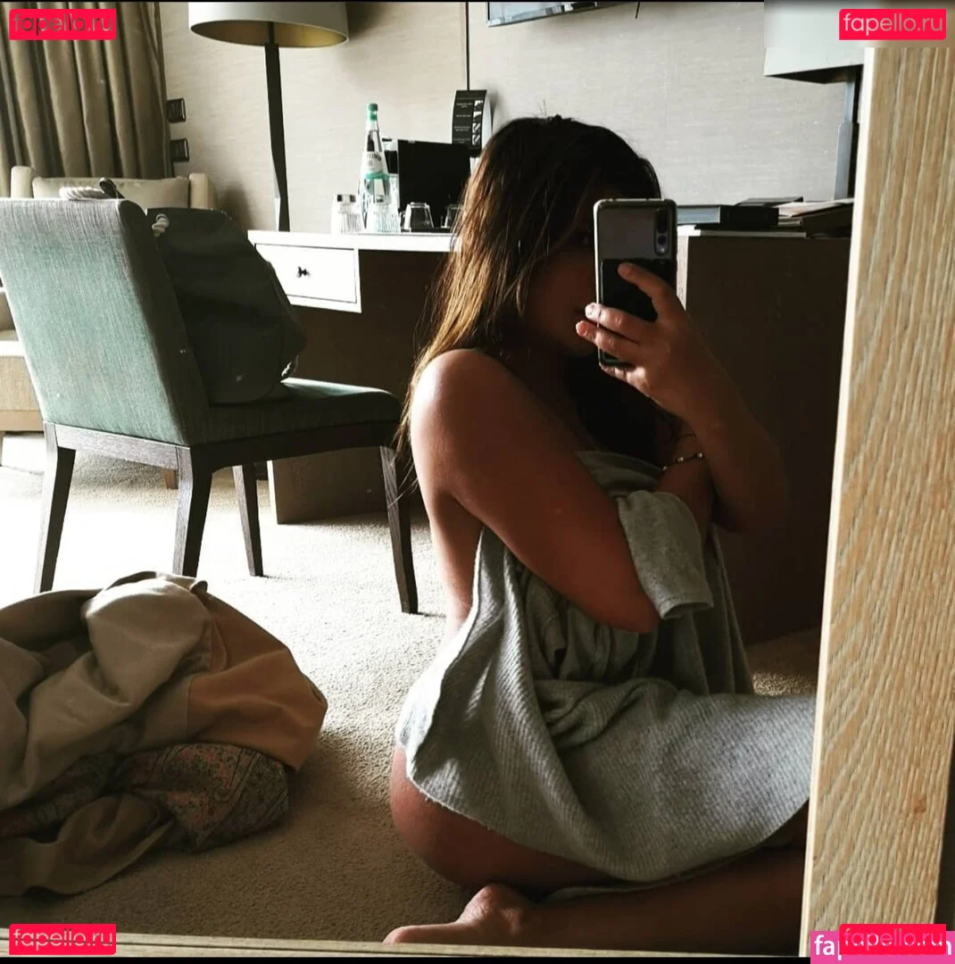 Indira Weis Onlyfans Photo Gallery 