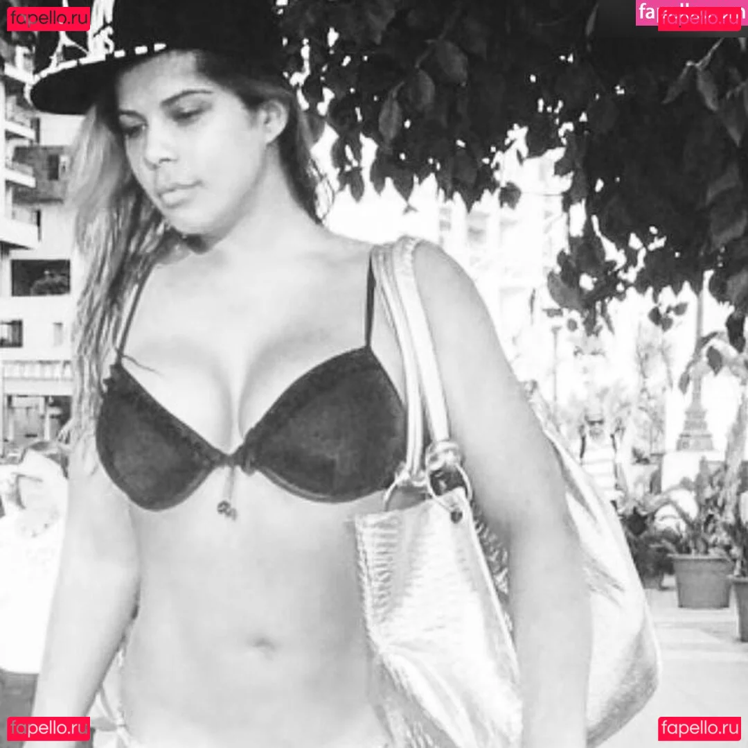 Indira Weis Onlyfans Photo Gallery 