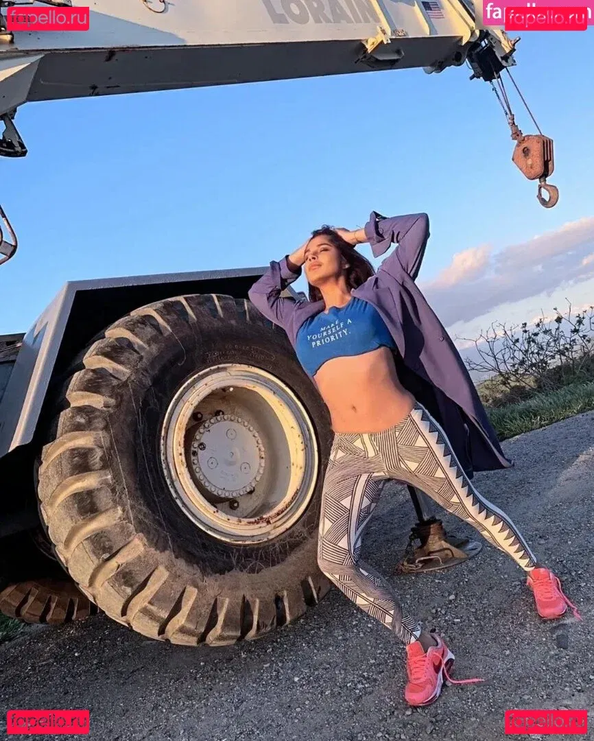 Indira Weis Onlyfans Photo Gallery 