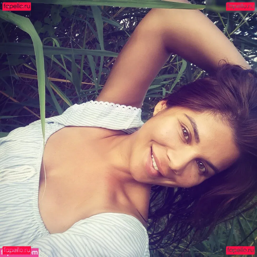 Indira Weis Onlyfans Photo Gallery 