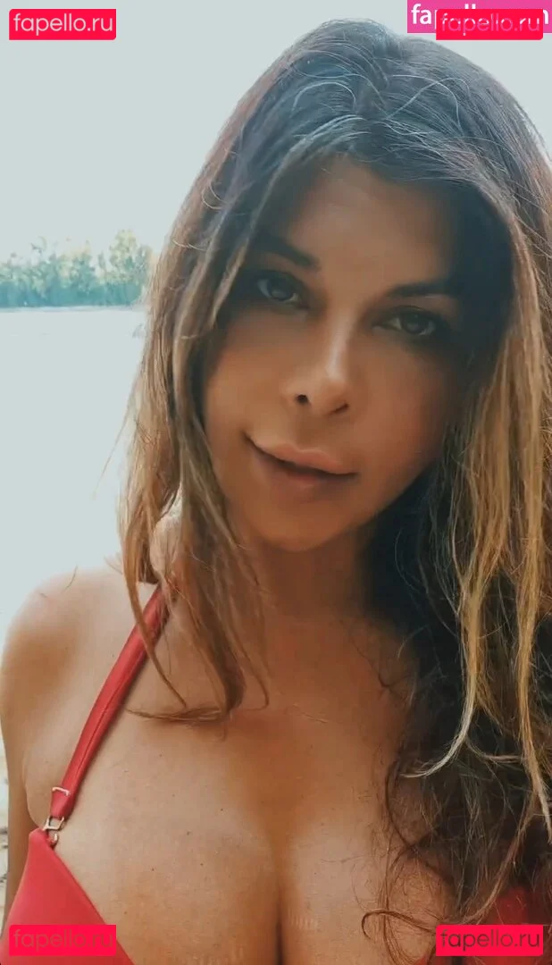 Indira Weis Onlyfans Photo Gallery 