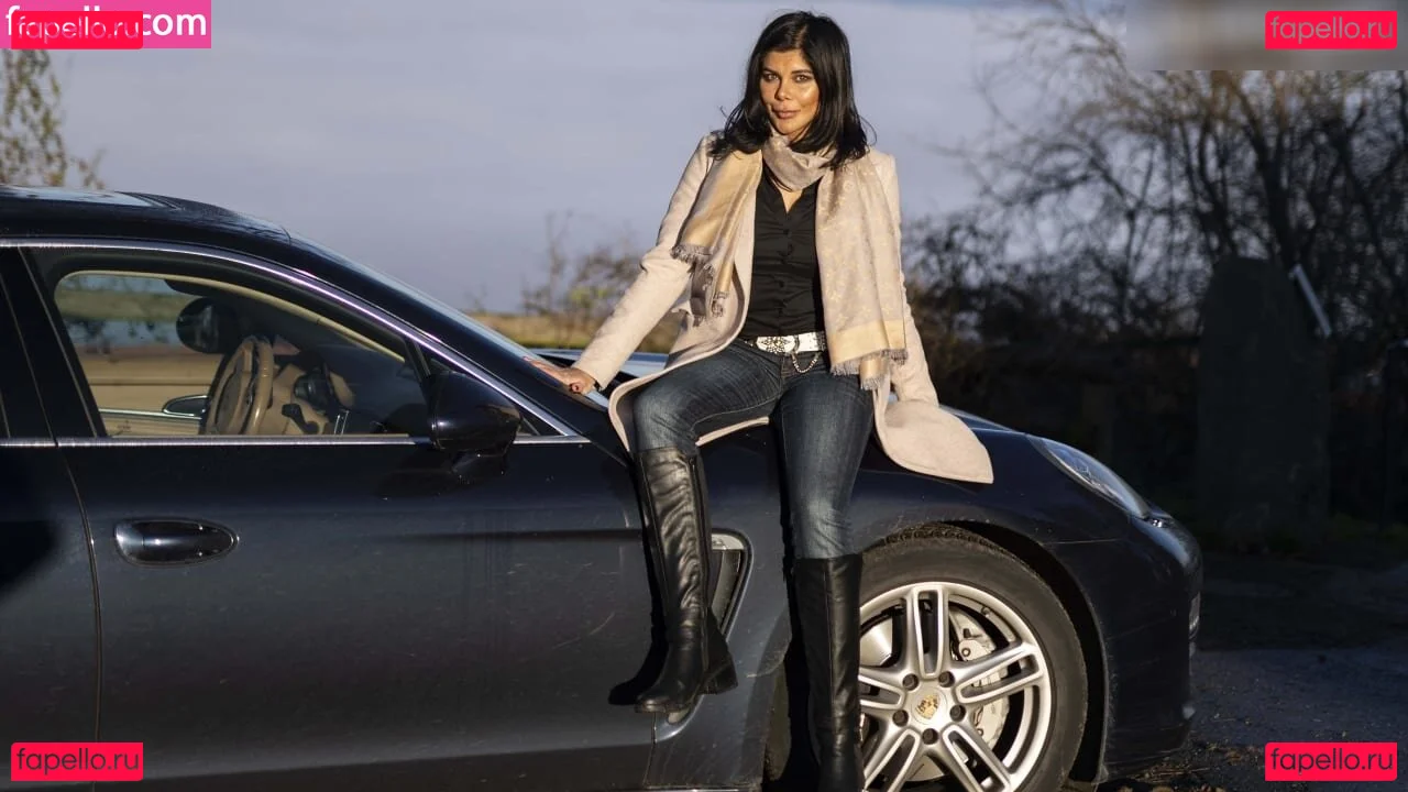 Indira Weis Onlyfans Photo Gallery 