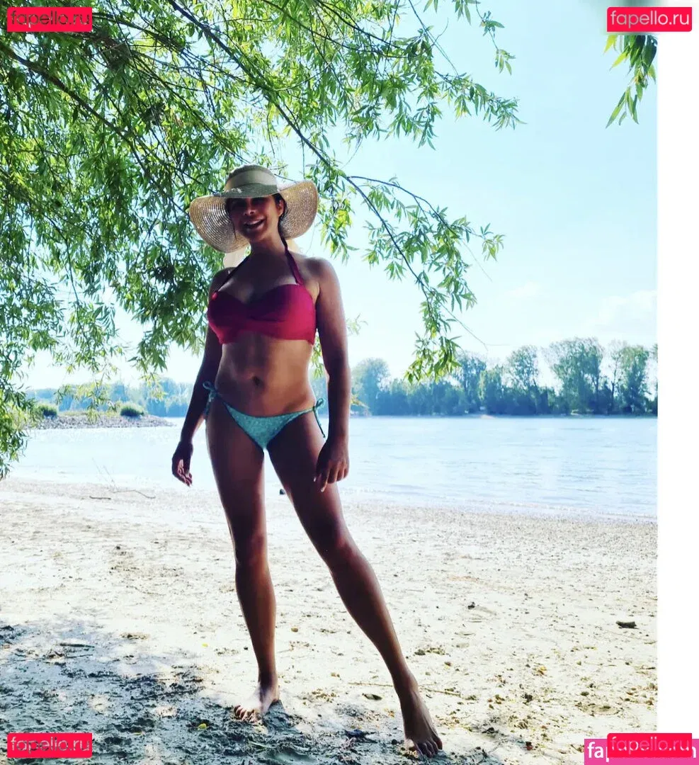 Indira Weis Onlyfans Photo Gallery 