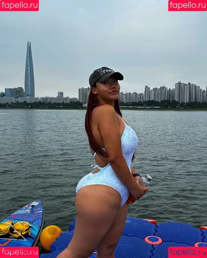 Moon Seo-byul Onlyfans Photo Gallery 