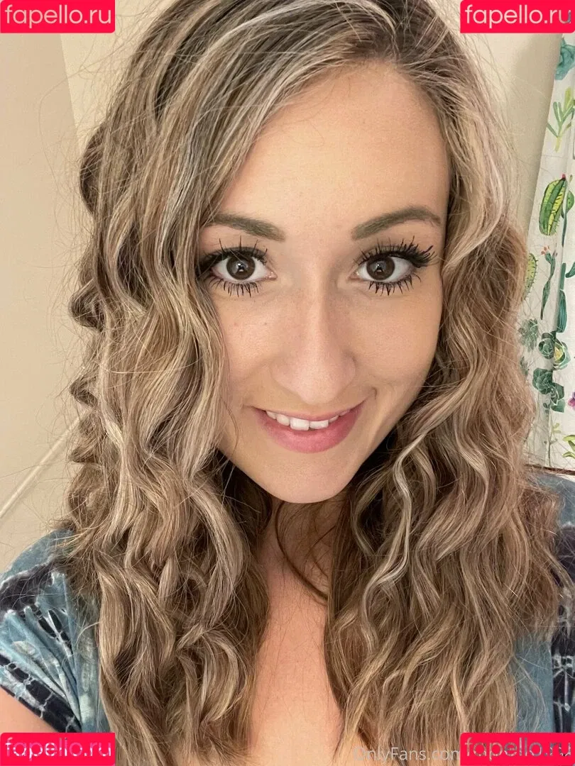 momdd1998 Onlyfans Photo Gallery 