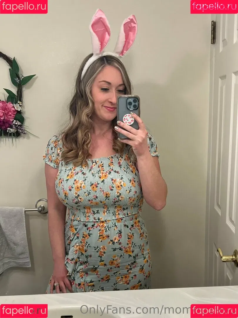 momdd1998 Onlyfans Photo Gallery 