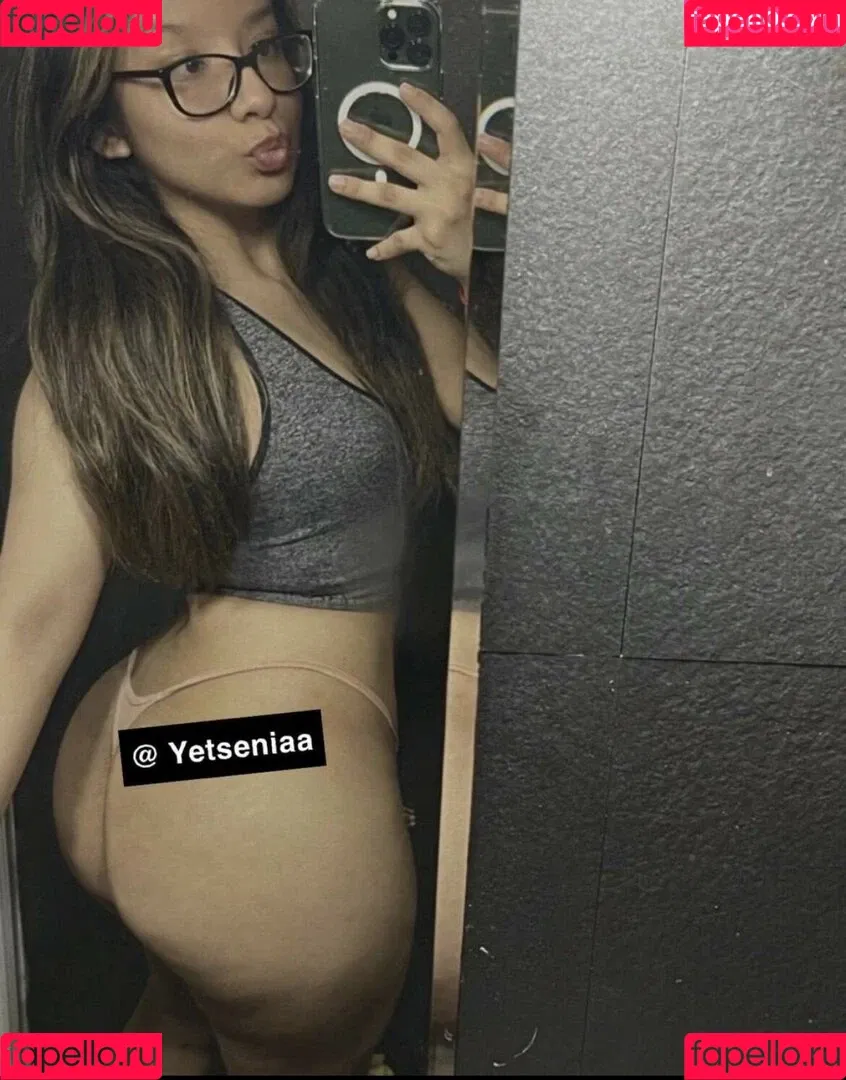 yetseniaa Onlyfans Photo Gallery 
