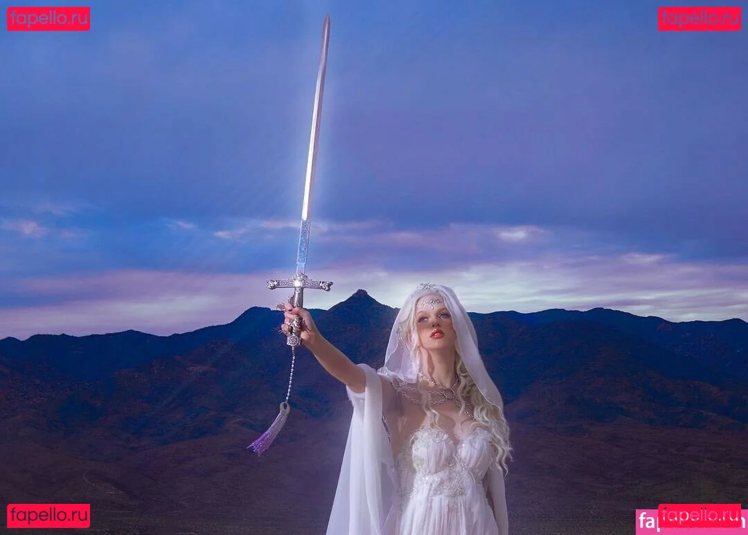 Emma Karla Peet Onlyfans Photo Gallery 