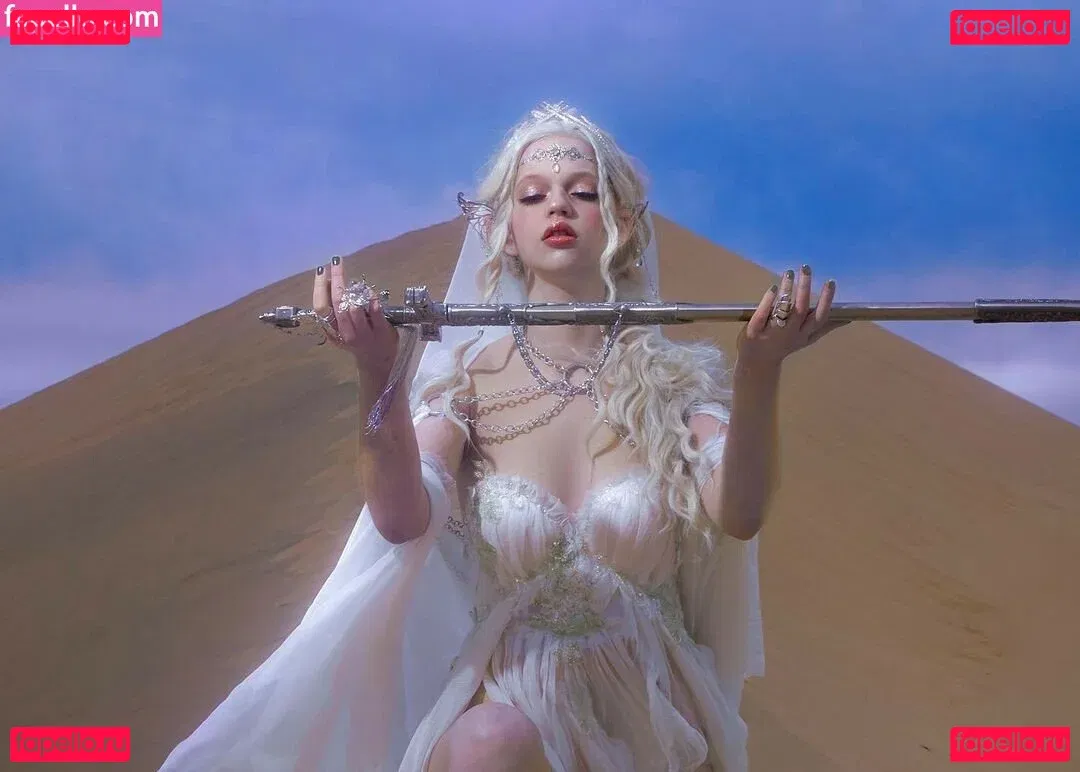 Emma Karla Peet Onlyfans Photo Gallery 